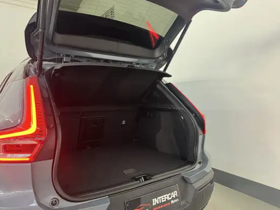 VOLVO-XC40-1.5 T5 RECHARGE R-DESIGN GEARTRONIC VOLVO-XC40-2020