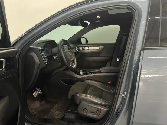 VOLVO-XC40-1.5 T5 RECHARGE R-DESIGN GEARTRONIC VOLVO-XC40-2020