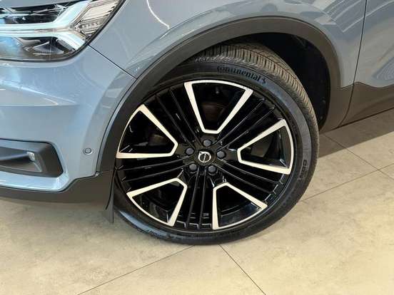 VOLVO-XC40-2.0 T5 GASOLINA R-DESIGN AWD GEARTRONIC VOLVO-XC40-2019