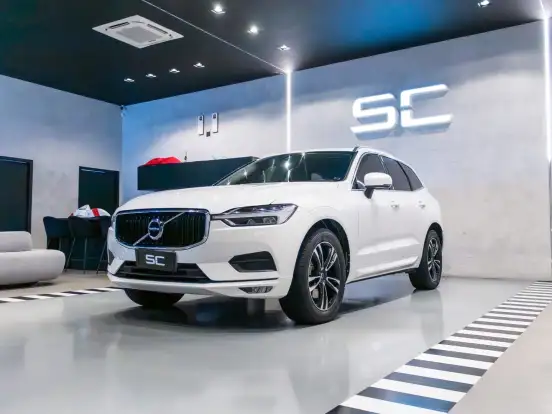 VOLVO-XC60-2018