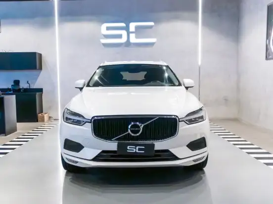 VOLVO-XC60-2.0 D5 DIESEL MOMENTUM AWD GEARTRONIC VOLVO-XC60-2018