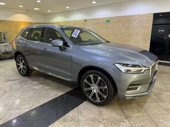 VOLVO-XC60-2018
