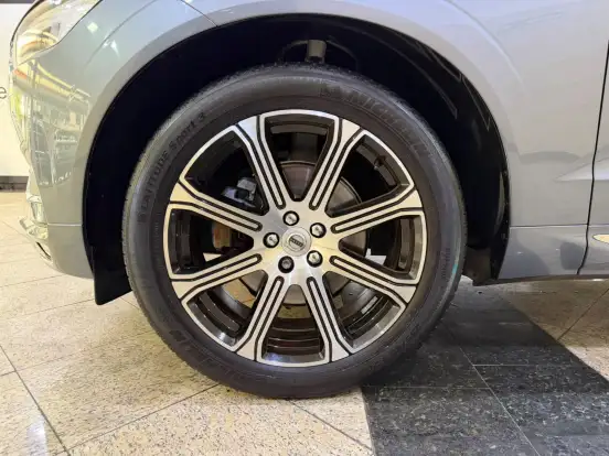 VOLVO-XC60-2.0 T5 GASOLINA INSCRIPTION AWD GEARTRONIC VOLVO-XC60-2018