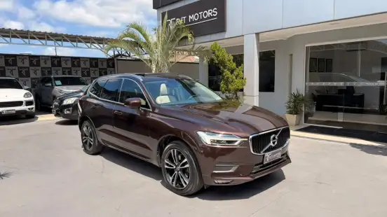 VOLVO-XC60-2017
