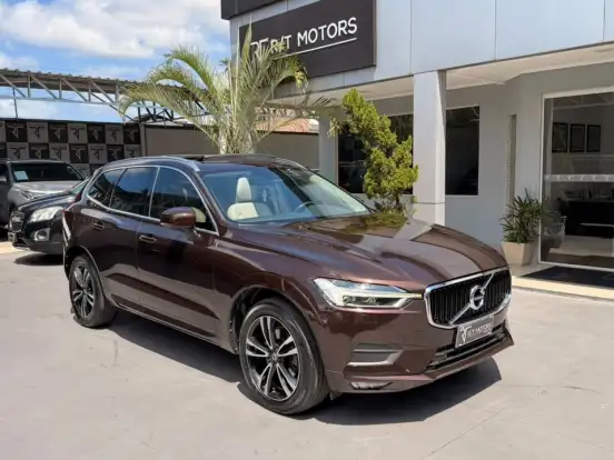 VOLVO-XC60-2.0 T5 GASOLINA MOMENTUM AWD GEARTRONIC VOLVO-XC60-2017
