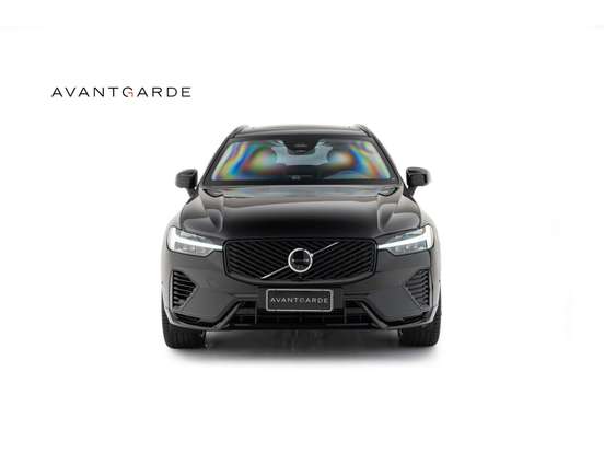 VOLVO-XC60-2025