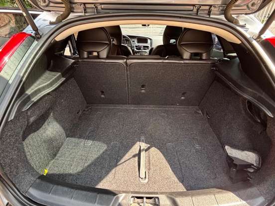 VOLVO-V40-2.0 T4 MOMENTUM GASOLINA 4P AUTOMÁTICO VOLVO-V40-2016