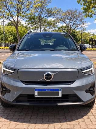VOLVO XC40 P8 RECHARGE TWIN ELECTRIC ULTIMATE AWD