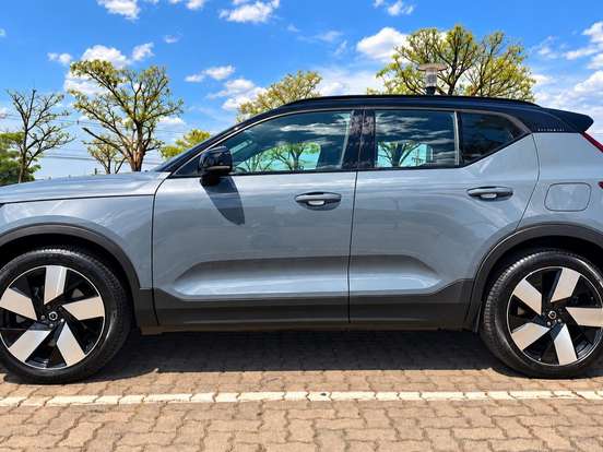 VOLVO-XC40-P8 RECHARGE TWIN ELECTRIC ULTIMATE AWD VOLVO-XC40-2023