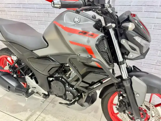 YAMAHA-FZ15 FAZER CONNECTED ABS-2025