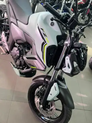 YAMAHA-FZ15 FAZER CONNECTED ABS-2026