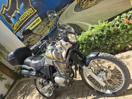 YAMAHA-XTZ 250 TÉNÉRÉ YAMAHA-XTZ 250 TÉNÉRÉ-2015