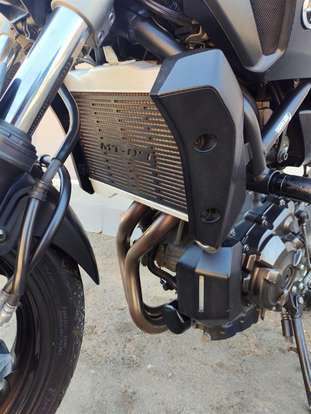 YAMAHA-MT-07-2016