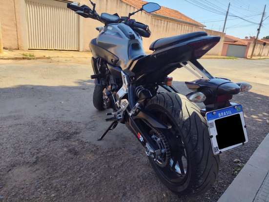 YAMAHA-MT-07-2016