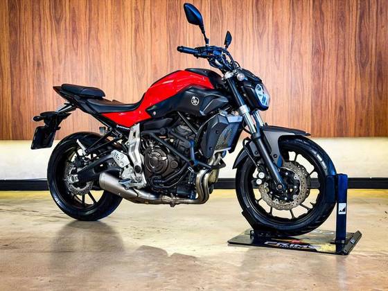 YAMAHA MT-07 