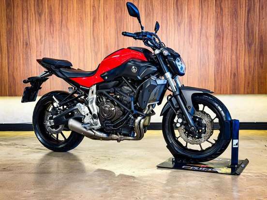 YAMAHA-MT-07 YAMAHA-MT-07-2015