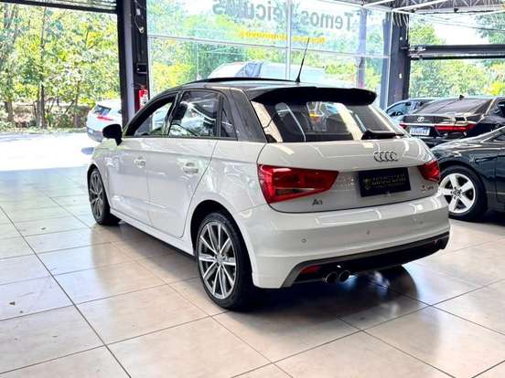 AUDI-A1-1.4 TFSI SPORTBACK AMBITION 16V 185CV GASOLINA 4P AUTOMÁTICO AUDI-A1-2014