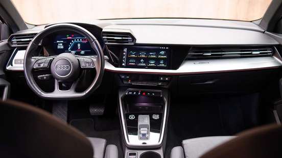AUDI-A3-2021