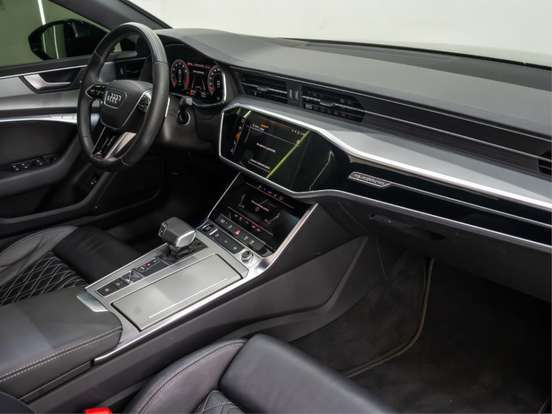 AUDI-A7-2021