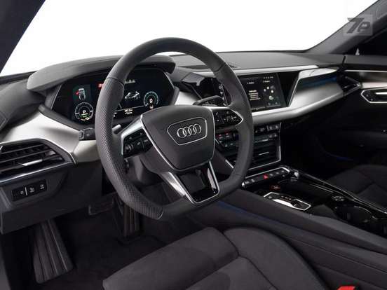 AUDI-E-TRON GT-2023