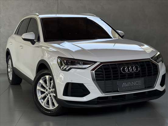 AUDI-Q3-2019