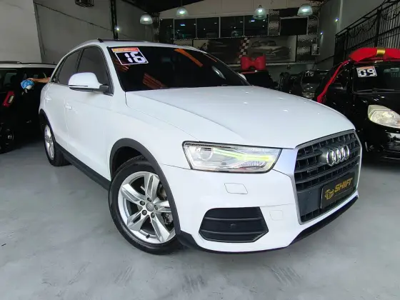 AUDI Q3 2.0 TFSI AMBIENTE QUATTRO 4P GASOLINA S TRONIC