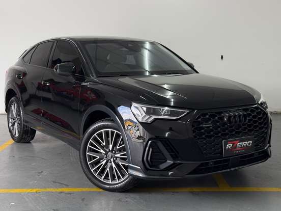 AUDI-Q3-2023