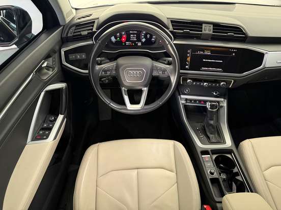 AUDI-Q3-2023