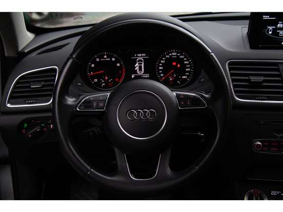 AUDI-Q3-2015
