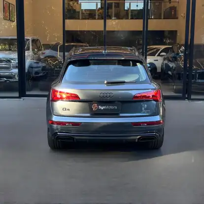 AUDI-Q5-2024