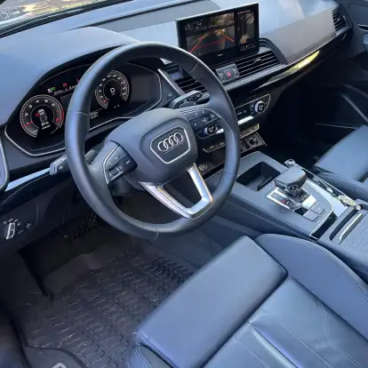 AUDI-Q5-2024
