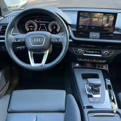 AUDI-Q5-2024