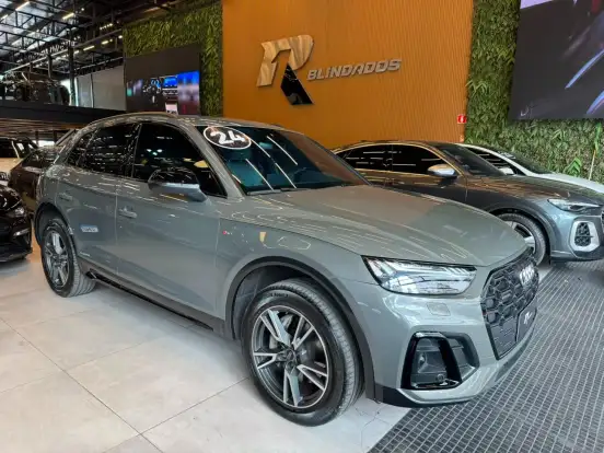 AUDI-Q5-2024