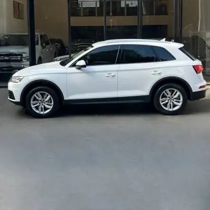 AUDI-Q5-2019