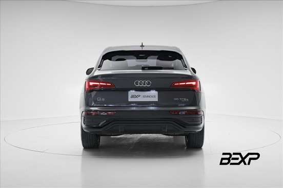 AUDI-Q5-2023