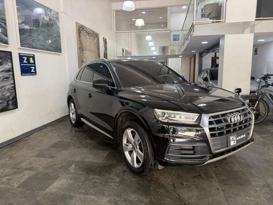 AUDI-Q5-2017