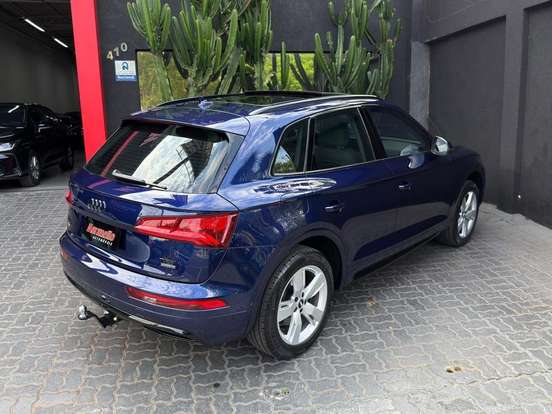 AUDI-Q5-2017