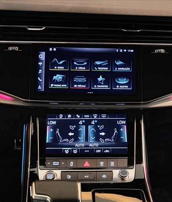 AUDI-Q7-2024