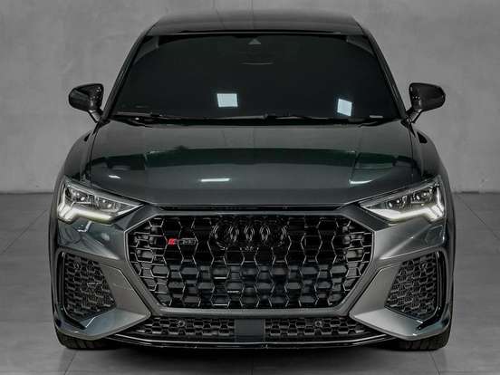 AUDI-RS Q3-2021
