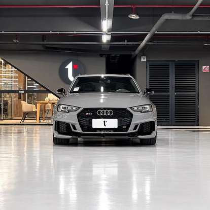 AUDI-RS4-2019