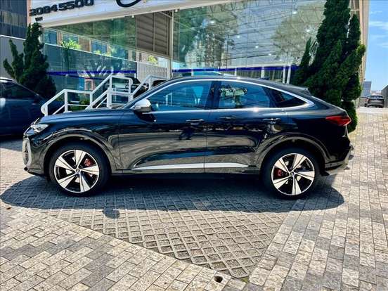 AUDI-SQ5-2025