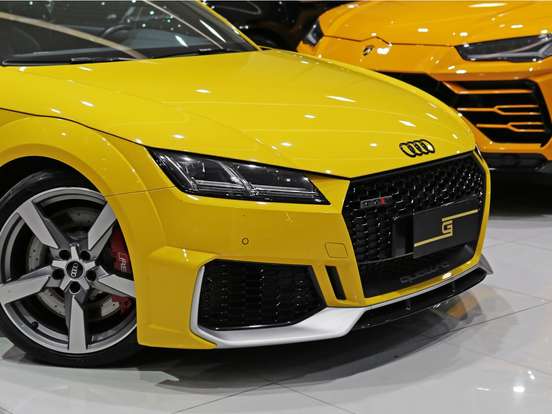AUDI-TT RS-2021