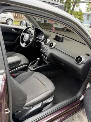 AUDI-A1-2011