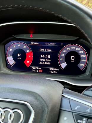 AUDI-Q3-2021