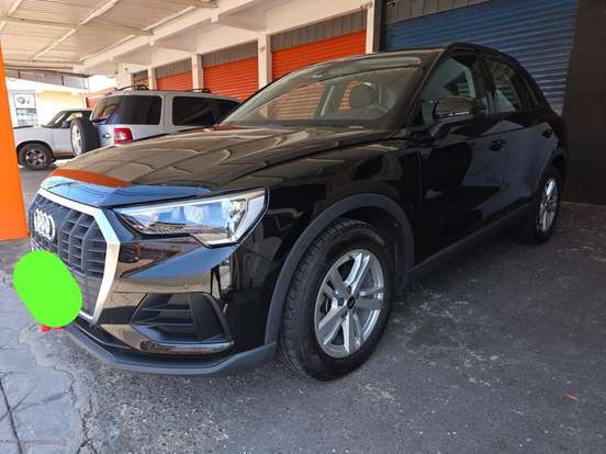 AUDI-Q3-2021