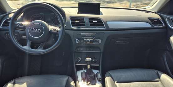 AUDI-Q3-2018
