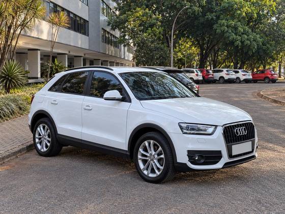 Audi Q3 2.0 Tfsi Ambiente Quattro 4P Gasolina S Tronic