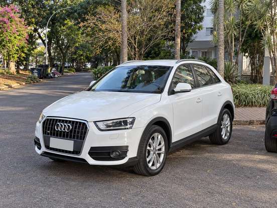 AUDI-Q3-2013