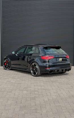 AUDI-RS3-2017