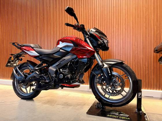 BAJAJ DOMINAR NS160 